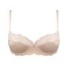Soutien-gorge corbeille