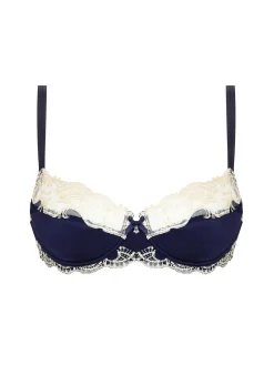 Soutien-gorge corbeille